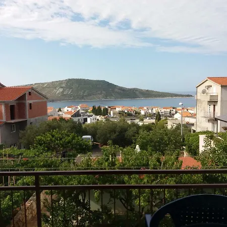 Huljev Apartment *