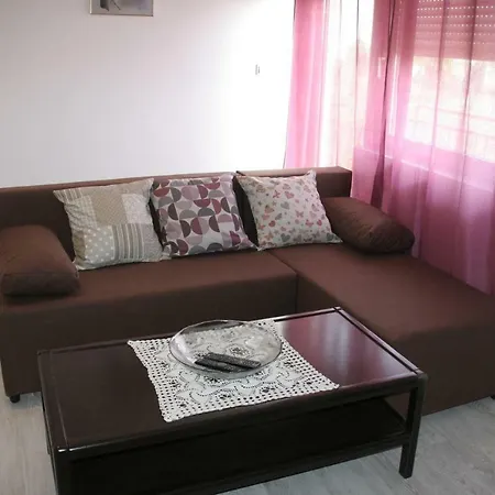 Huljev Apartment *
