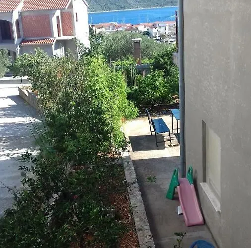 Huljev شقة Primošten